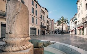 L'Historien - Avec Balcon Coeur De Nimes